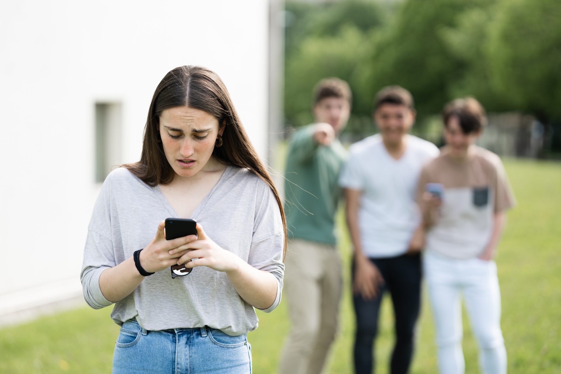 O Que é Cyberbullying E Como Combater Colégio Evolução