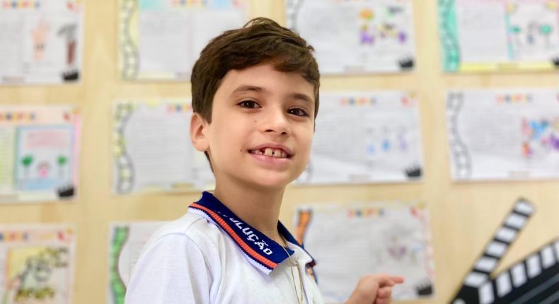 Alunos do 2º ano realizam atividade sobre o gênero textual sinopse